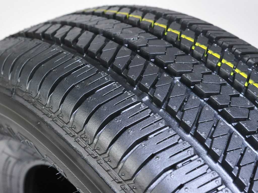 Bridgestone Dueler H/T 684II (2)